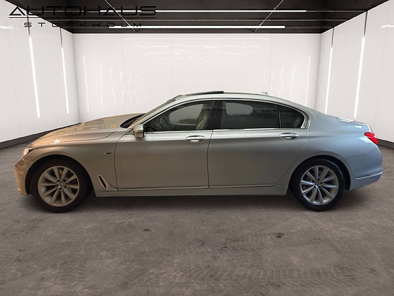 BMW 750Li 24 of 24