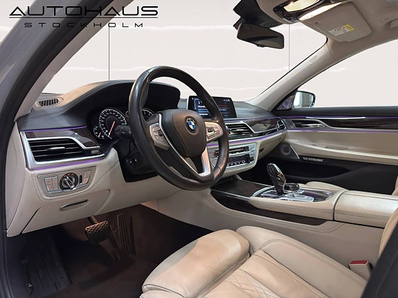 BMW 750Li 9 of 24