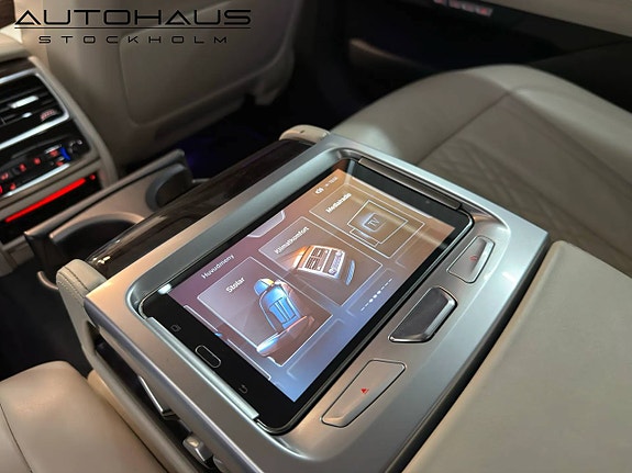 BMW 750Li 17 of 24