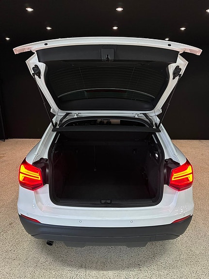 Audi Q2 8 of 15