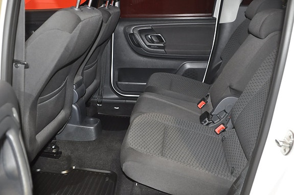 Skoda Roomster 10 of 21