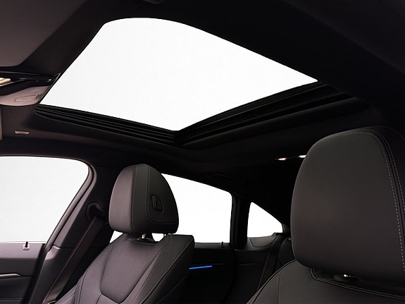 BMW i4 15 of 30