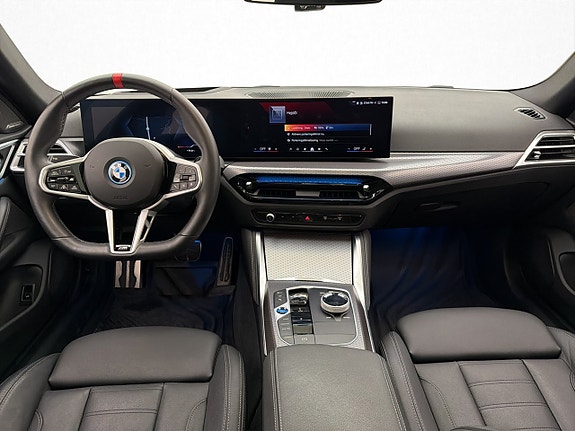 BMW i4 17 of 30