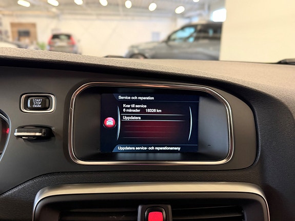 Volvo V40 17 of 20