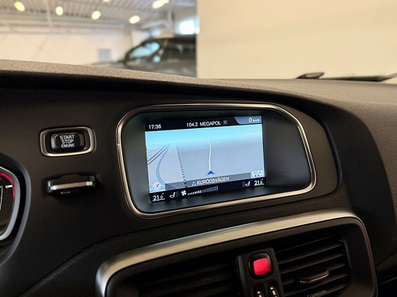Volvo V40 18 of 20
