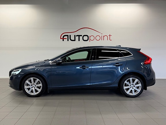 Volvo V40 3 of 20