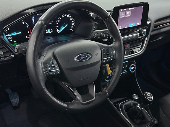 Ford Fiesta 2 of 26