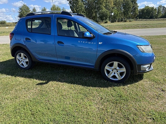 Dacia Sandero Stepway 4 of 7
