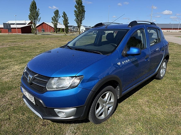 Dacia Sandero Stepway 2 of 7