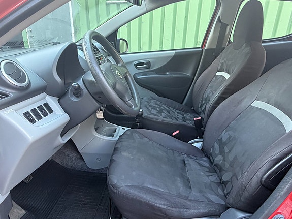 Suzuki Alto 8 of 9