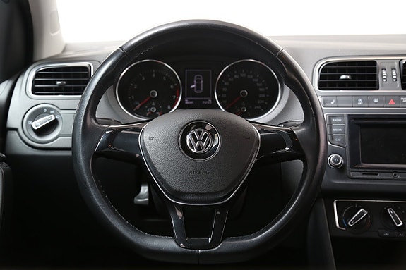 Volkswagen Polo 13 of 18