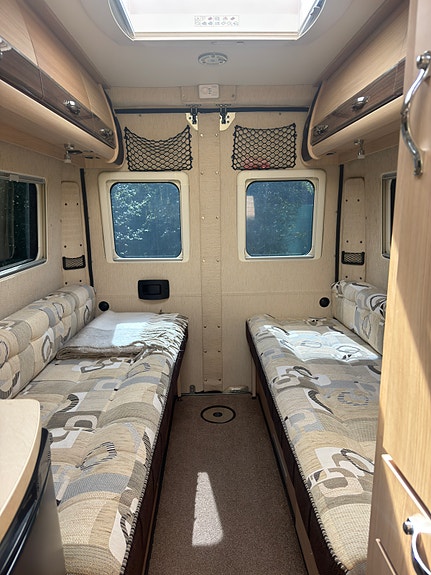 Övriga Auto-Sleepers Warwick XL mycket fint skick mycket utrustning ljus luftig planlösning ger möjlighet till fricamping året om som alternativ till ställplats/camping 12 of 30