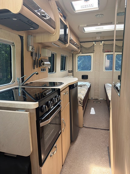 Övriga Auto-Sleepers Warwick XL mycket fint skick mycket utrustning ljus luftig planlösning ger möjlighet till fricamping året om som alternativ till ställplats/camping 4 of 30