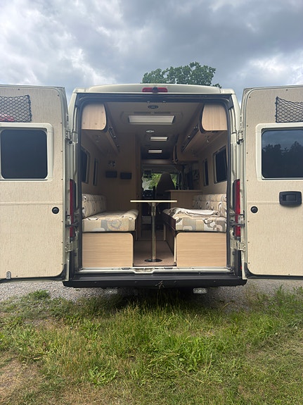 Övriga Auto-Sleepers Warwick XL mycket fint skick mycket utrustning ljus luftig planlösning ger möjlighet till fricamping året om som alternativ till ställplats/camping 3 of 30