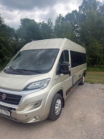 Övriga Auto-Sleepers Warwick XL mycket fint skick mycket utrustning ljus luftig planlösning ger möjlighet till fricamping året om som alternativ till ställplats/camping 28 of 30