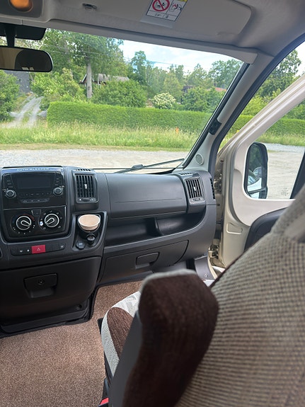 Övriga Auto-Sleepers Warwick XL mycket fint skick mycket utrustning ljus luftig planlösning ger möjlighet till fricamping året om som alternativ till ställplats/camping 22 of 30