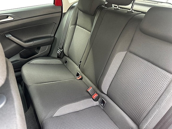 Volkswagen Polo 13 of 14