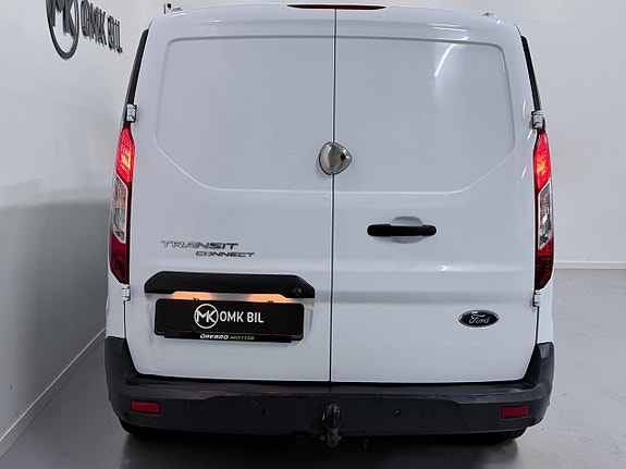 Ford Transit Connect 9 of 24