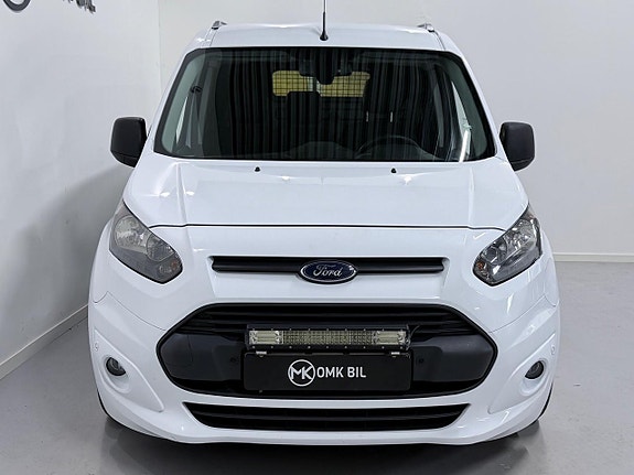 Ford Transit Connect 8 of 24