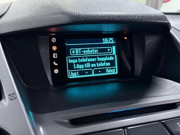 Ford Transit Connect 17 of 24