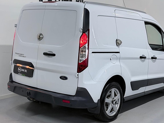 Ford Transit Connect 6 of 24