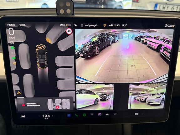 Tesla Model Y 20 of 21