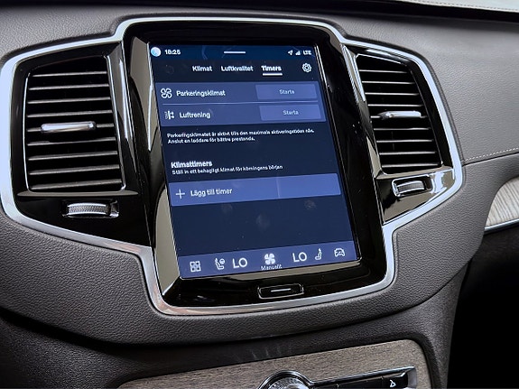 Volvo XC90 26 of 26