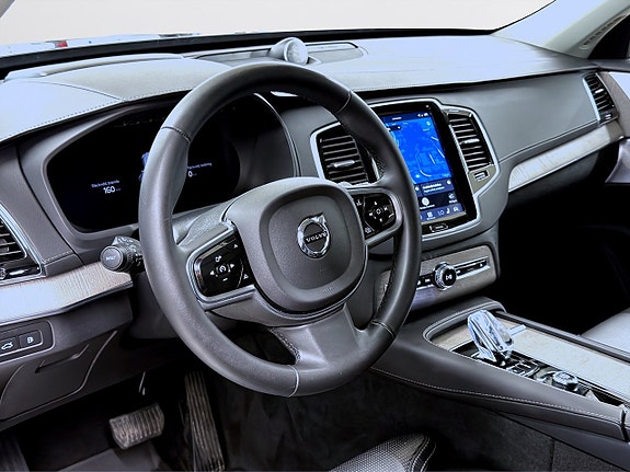 Volvo XC90 21 of 26