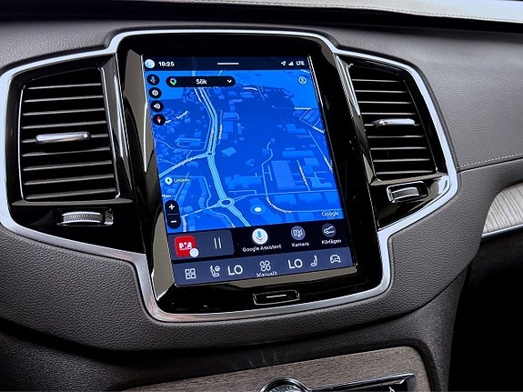 Volvo XC90 24 of 26