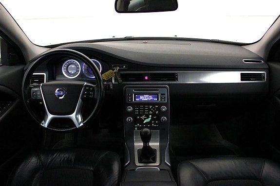 Volvo V70 12 of 18
