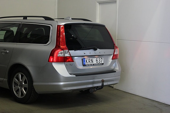 Volvo V70 8 of 18