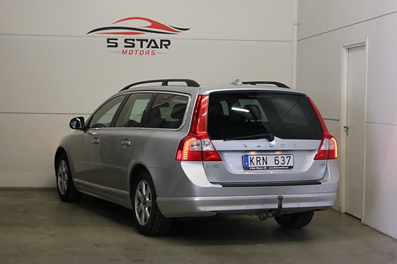Volvo V70 7 of 18