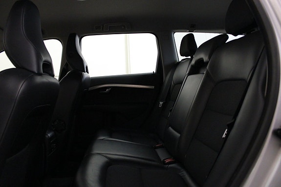 Volvo V70 11 of 18