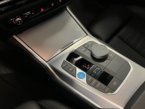 BMW i4 22 of 23