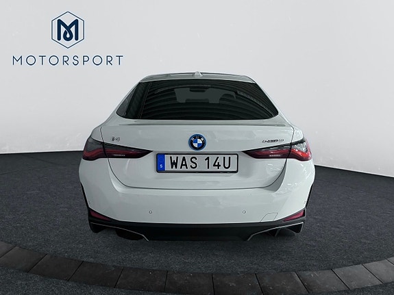BMW i4 6 of 23