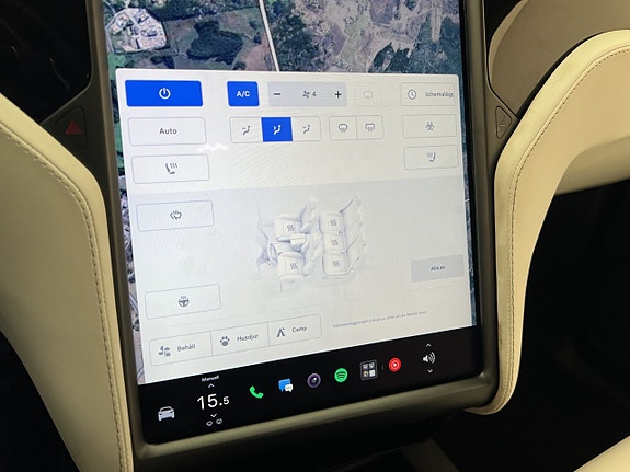 Tesla Model X 24 of 30