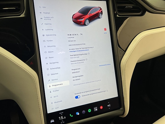 Tesla Model X 26 of 30