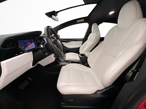 Tesla Model X 12 of 30