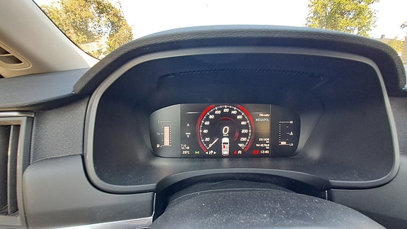 Volvo V90 6 of 9