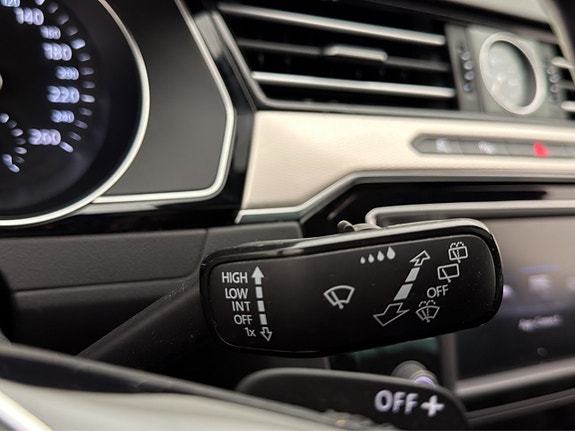 Volkswagen Passat Alltrack 21 of 30