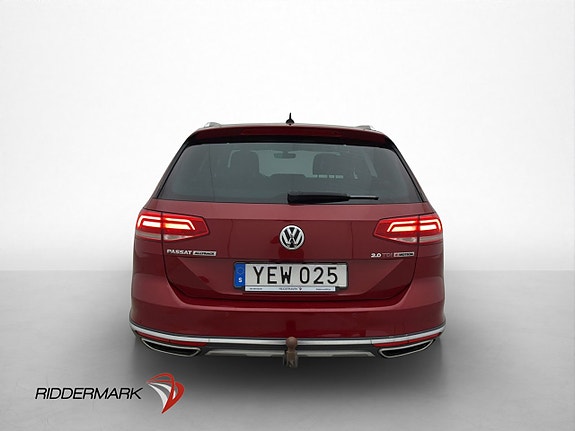 Volkswagen Passat Alltrack 6 of 30