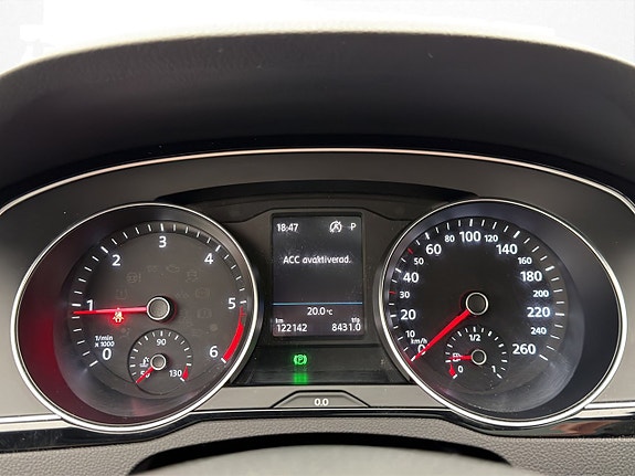 Volkswagen Passat Alltrack 19 of 30