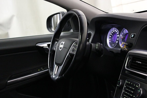 Volvo V60 14 of 20