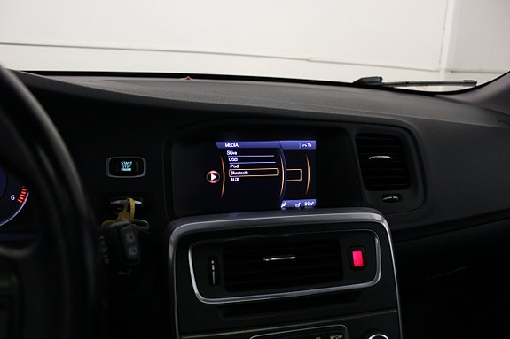 Volvo V60 16 of 20