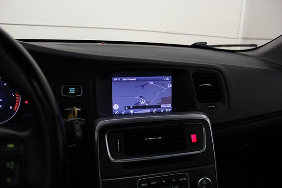 Volvo V60 15 of 20