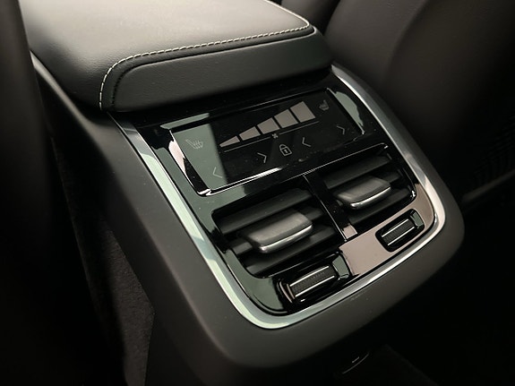 Volvo V60 21 of 30