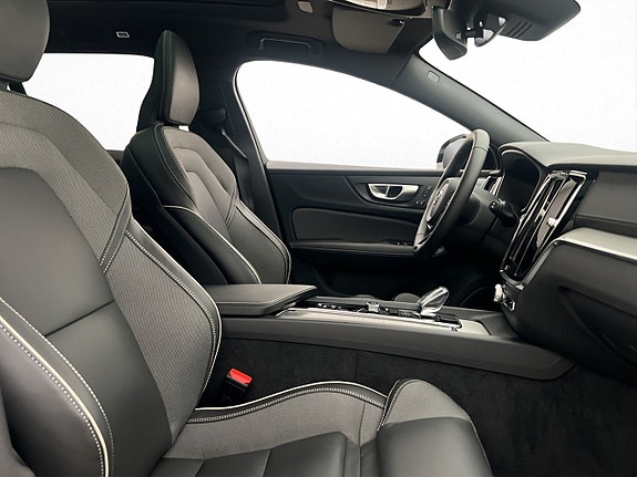 Volvo V60 18 of 30