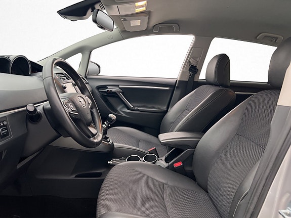 Toyota Verso 10 of 29