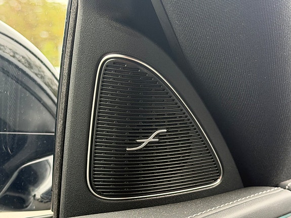 Mercedes-Benz E300 de 15 of 21