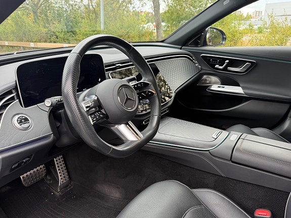 Mercedes-Benz E300 de 17 of 21